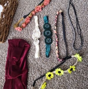 Bundle of hair accessories all for 10 dollars